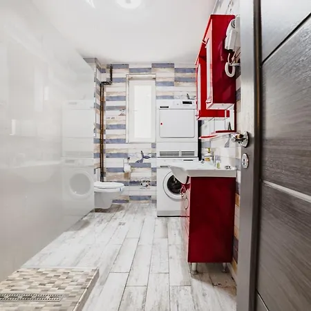 Noua Oasis With Parking Apartment *