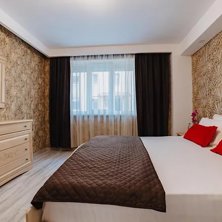 Noua Oasis With Parking Апартаменты