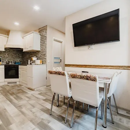 公寓 Noua Oasis With Parking *