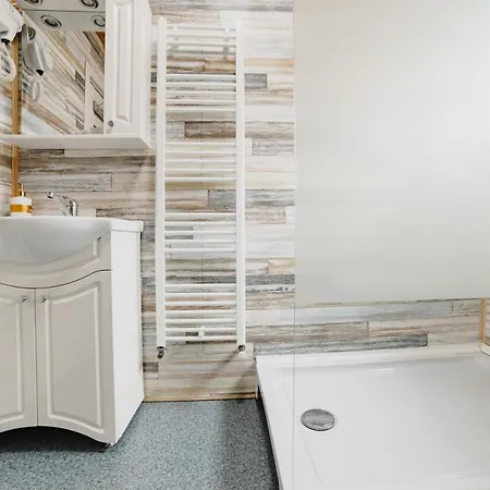 Noua Oasis With Parking *