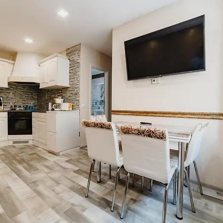 Noua Oasis With Parking * 布拉索夫