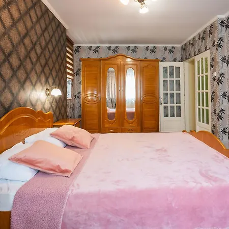 Noua Oasis With Parking