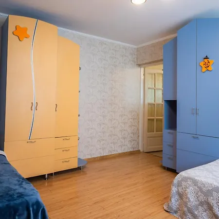 Noua Oasis With Parking Apartment