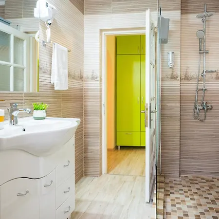 Noua Oasis With Parking Apartment Brasov