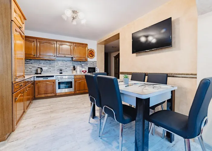 Apartment Noua Oasis With Parking Brasov