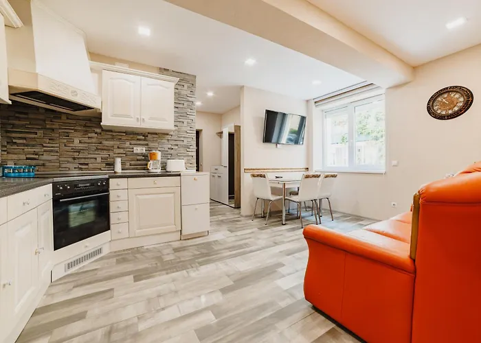 Noua Oasis With Parking Apartment Brasov