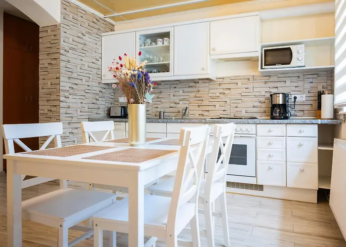 Noua Oasis With Parking Apartment *